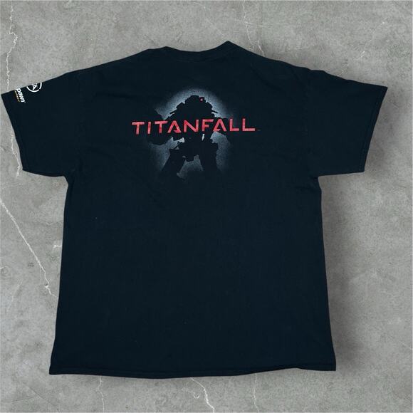 EA Titanfall Video Game Promo T-Shirt Size XL Black Respawn Gamer Red Variant - Picture 2 of 7